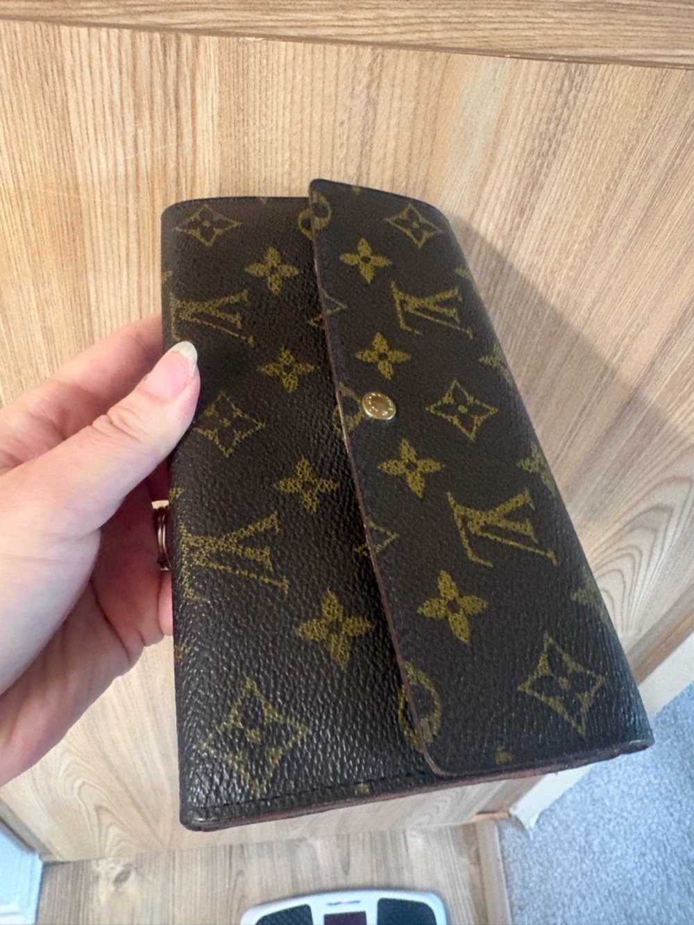 Auth Louis Vuitton Monogram Sarah wallet - Picture 2 of 14